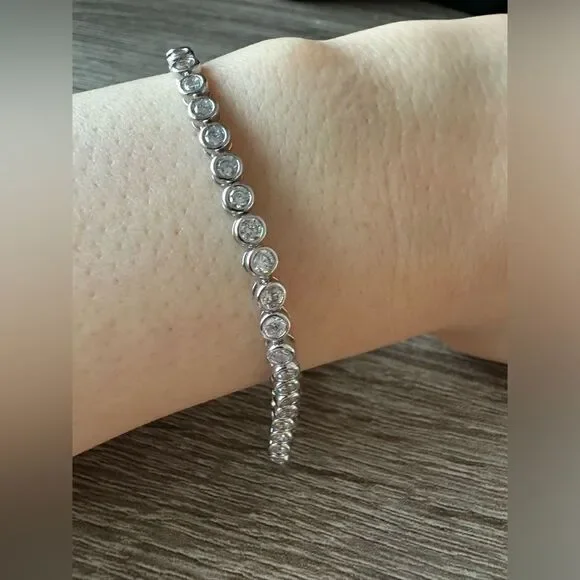 Bezel set tennis bracelet A1181 - Picture 6 of 6